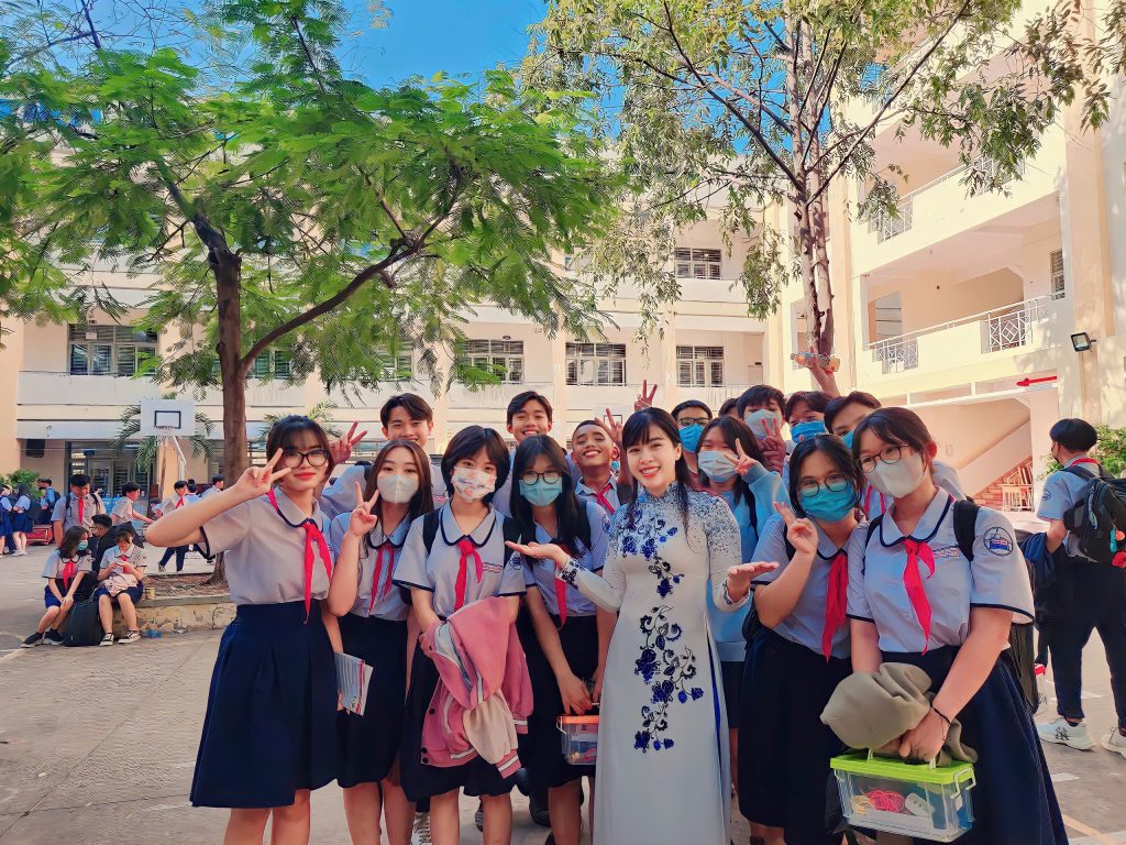 Tuổi TEEN (THCS) là giai đoạn vàng để con định vị bản thân, hình thành nhân cách và phát triển tiềm năng.